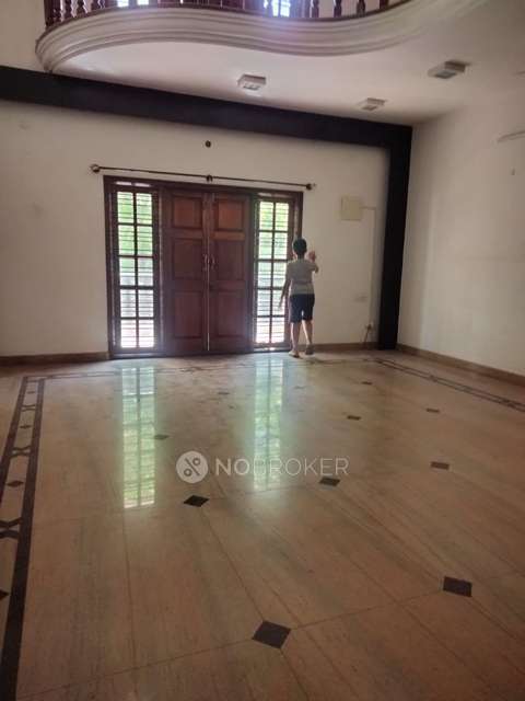 4+ BHK Flat In Standlone Building For Sale  In Lakkasandra Extension