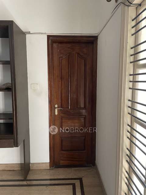 4+ BHK Flat In Standlone Building For Sale  In Lakkasandra Extension