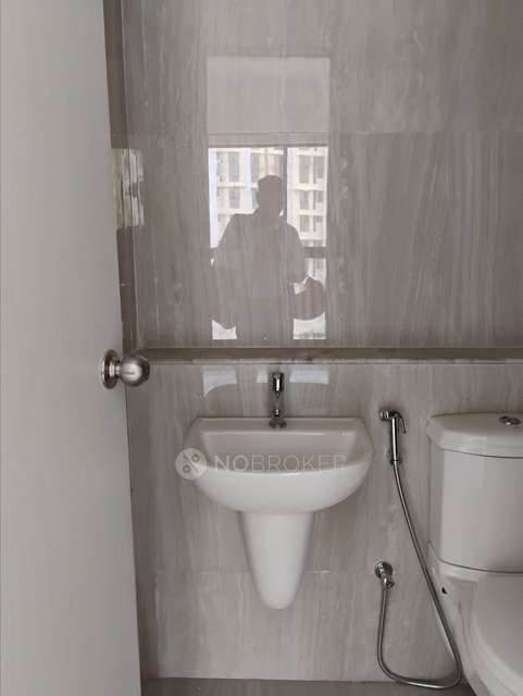 2 BHK Flat In Runwal Gardens For Sale  In Dombivli East