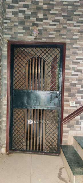 4 BHK Flat In Uppal Southend For Sale  In Sector 69