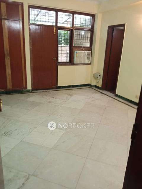 4 BHK Flat In Uppal Southend For Sale  In Sector 69