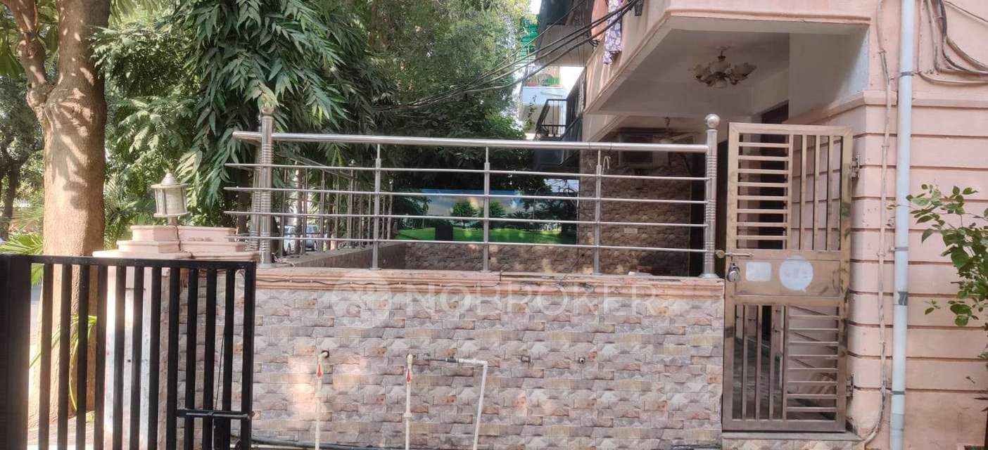 4 BHK Flat In Uppal Southend For Sale  In Sector 69