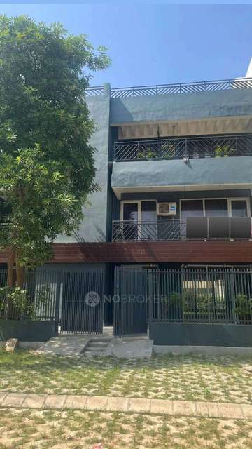 4 BHK House For Sale  In Sector 81
