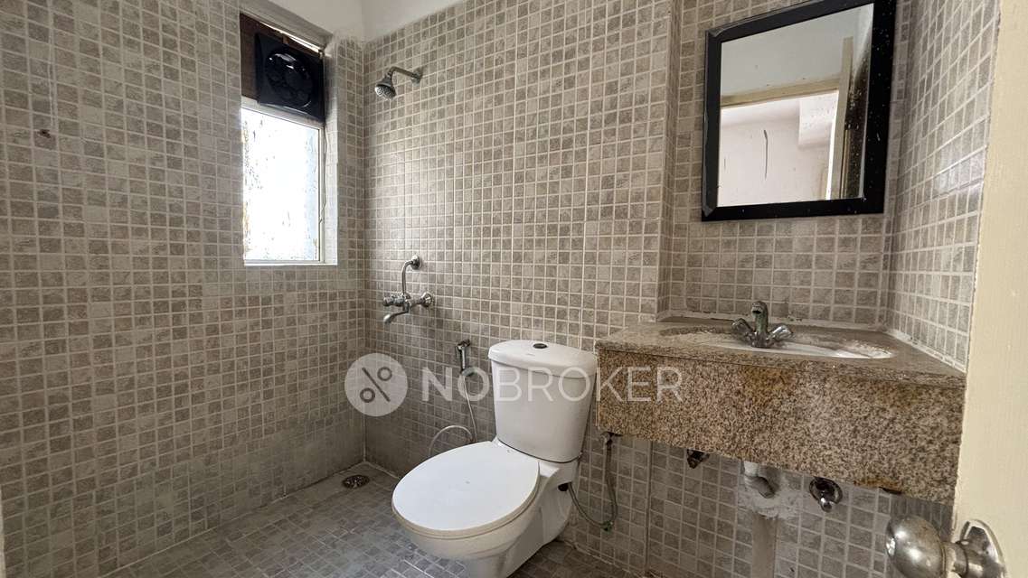 2 BHK Flat In Paras Tierea, Sector 137 For Sale  In Sector 137