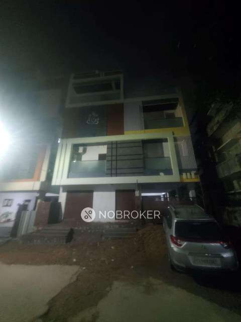 4+ BHK Flat In Sai Nivas  For Sale  In Alwal