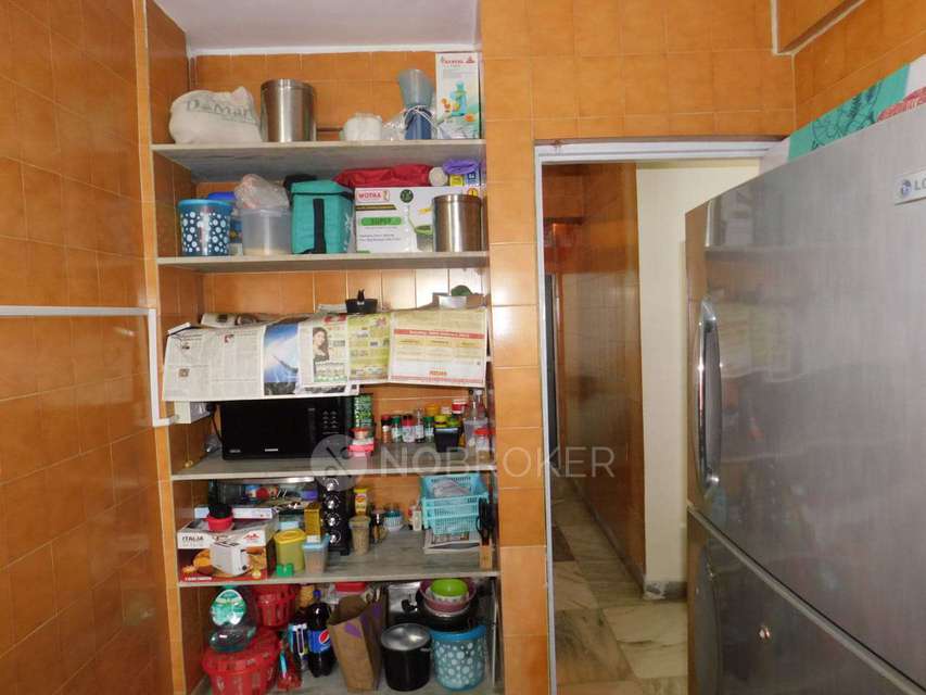 1 BHK Flat In Stone Wall For Sale  In Amboli Andheri West