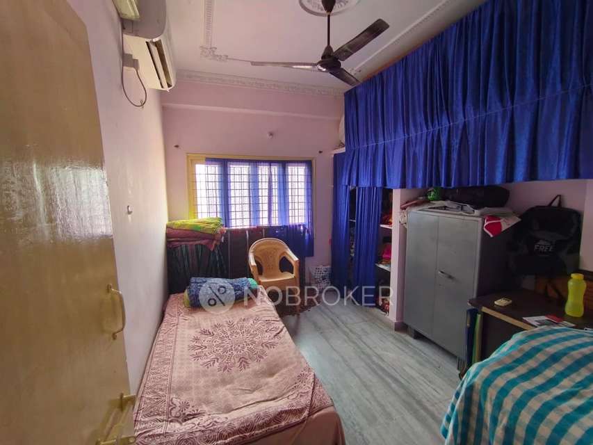 1 BHK Flat In Neelavdeni Residency For Sale  In Warasiguda