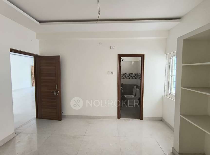 3 BHK Flat In Shri Sathya Nivas For Sale  In Dilsukhnagar