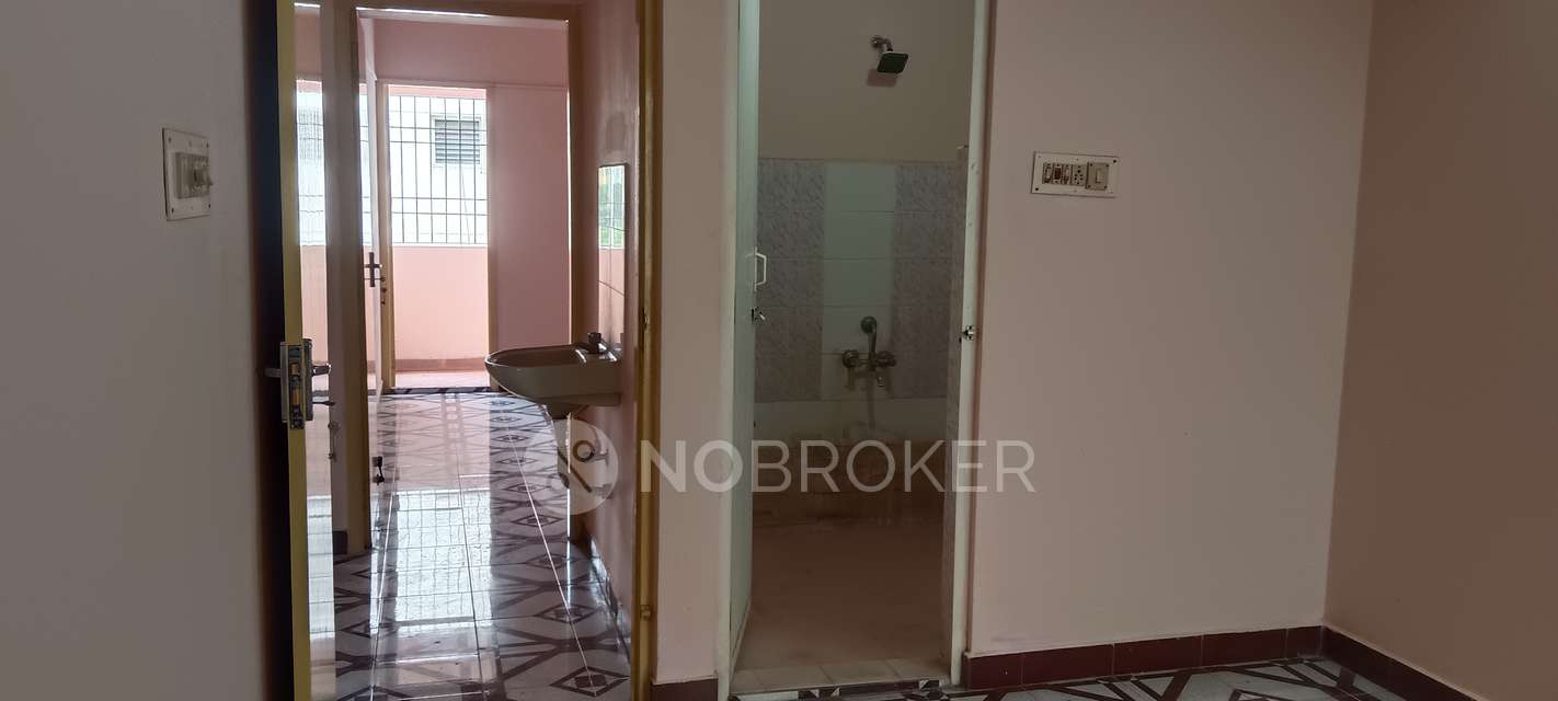 2 BHK Flat In Aarthi Rajalakshmi Flats For Sale  In Ambattur 