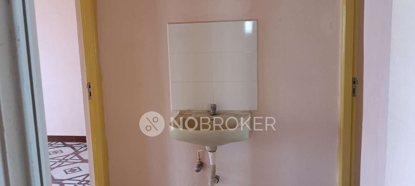 2 BHK Flat In Aarthi Rajalakshmi Flats For Sale  In Ambattur 