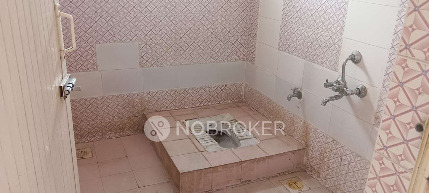 2 BHK Flat In Aarthi Rajalakshmi Flats For Sale  In Ambattur 