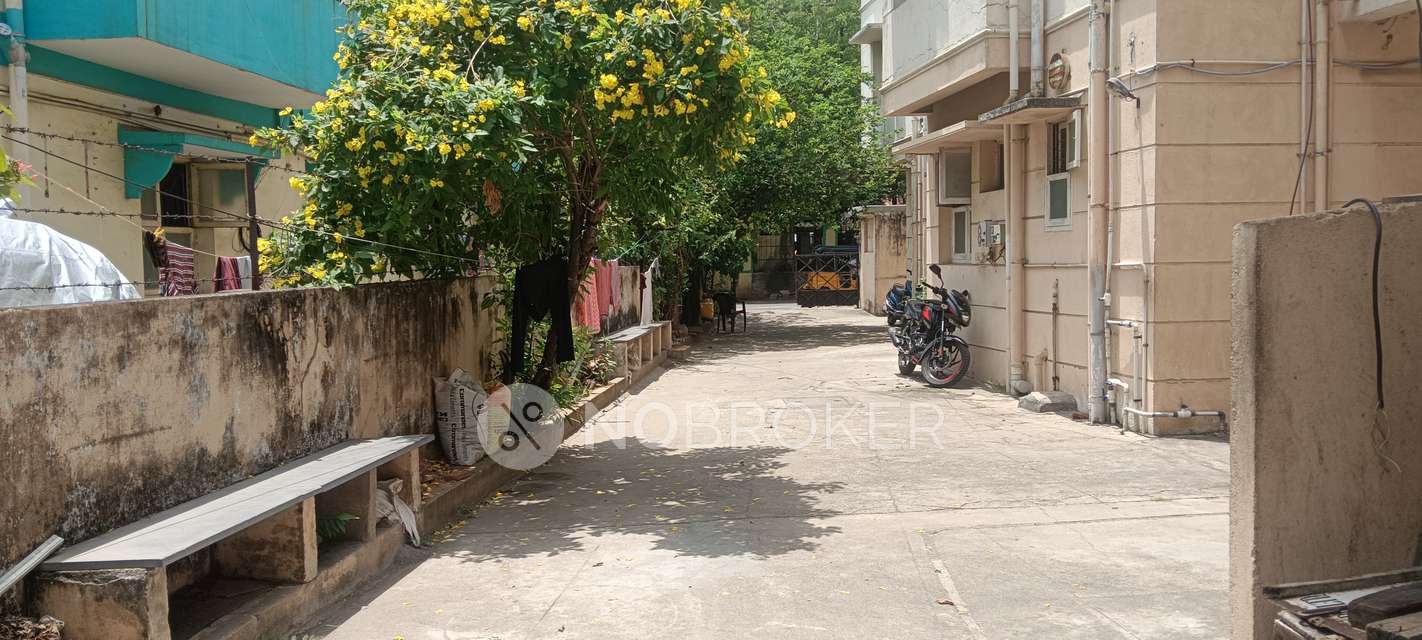 2 BHK Flat In Aarthi Rajalakshmi Flats For Sale  In Ambattur 