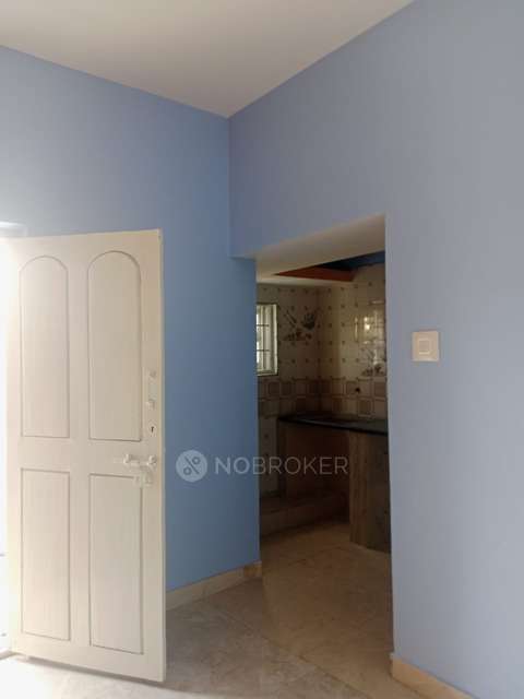 1 BHK Flat In Standalone Bu8ilding  for Lease  In Padarayana Pura