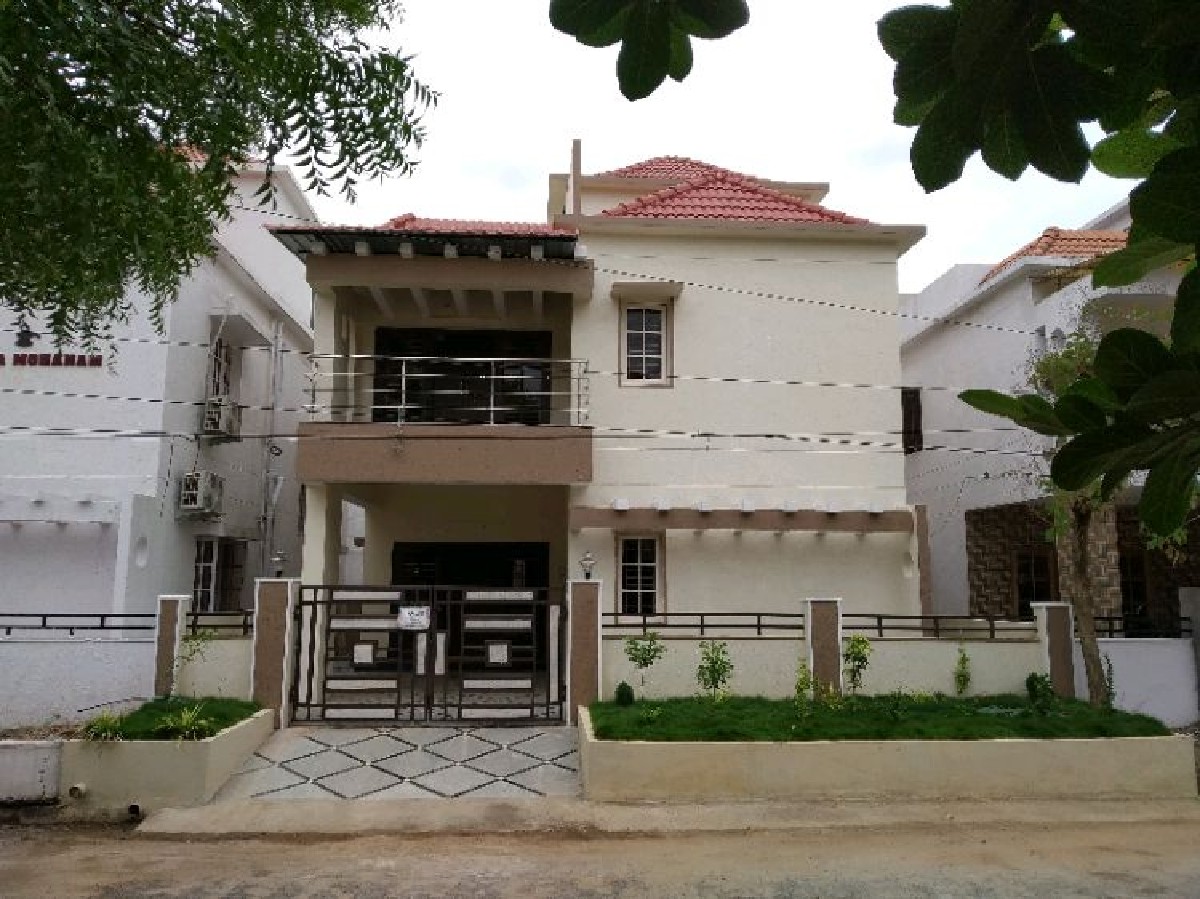Shanthi Apartment