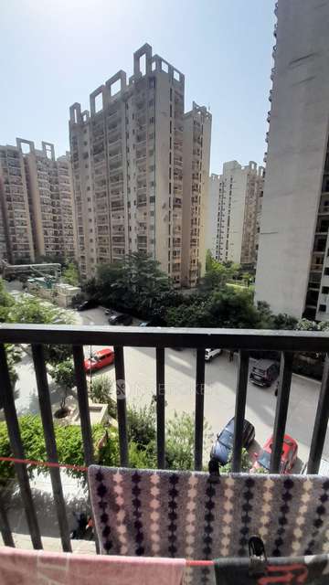 3 BHK Flat In 11th Avenue  For Sale  In Gaur City 2