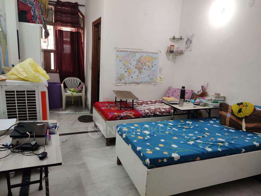 PG for Girls in Karol Bagh