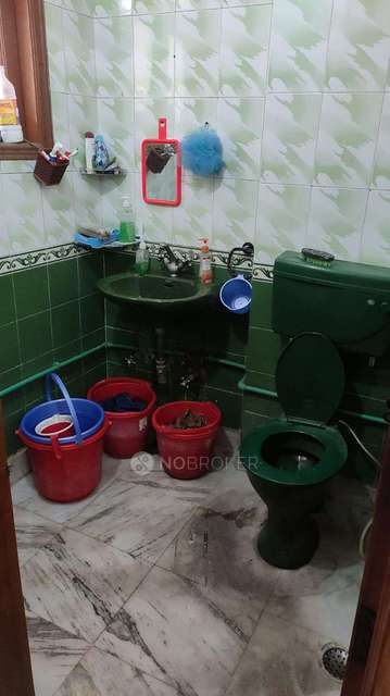 PG for Girls in Karol Bagh