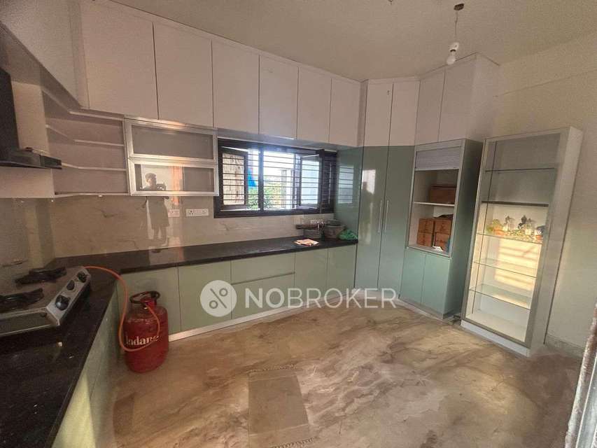 4+ BHK House For Sale  In Virupakshapura