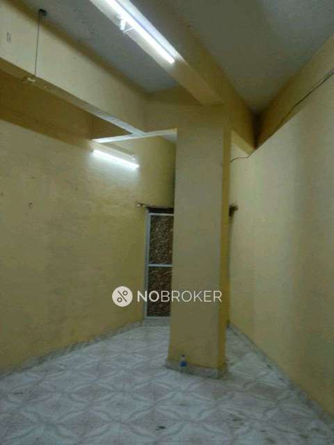 Shop in Boriwali East, Mumbai for sale 