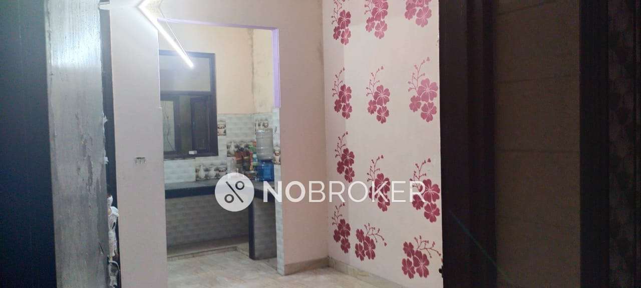 4+ BHK Flat For Sale  In Uttam Nagar