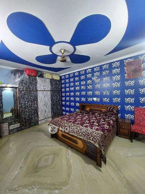 3 BHK Flat For Sale  In Azadpur