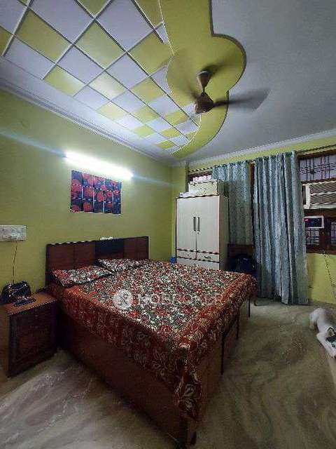 3 BHK Flat For Sale  In Azadpur