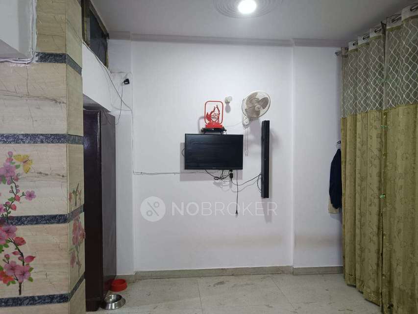 1 BHK Flat for Rent  In Sector 38