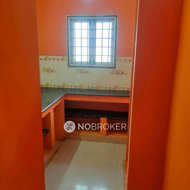2 BHK Flat In Dakshan Apartment For Sale  In Potheri, 