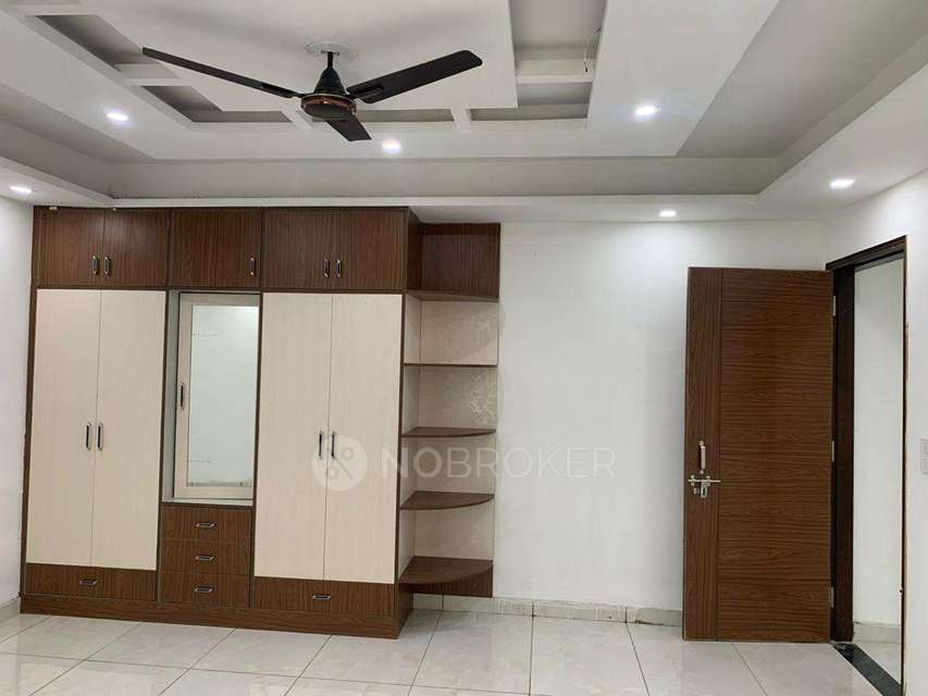 2 BHK House for Rent  In Sector 9
