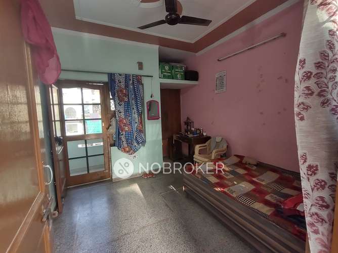 1 BHK House for Rent  In Sector 10a