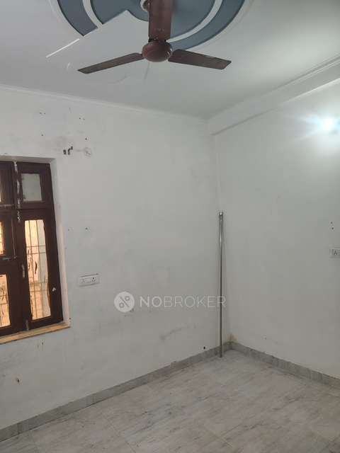 1 BHK House for Rent  In Noida Extension
