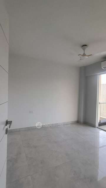 3 BHK Flat In Signature Global City 37d For Sale  In Sector 37d