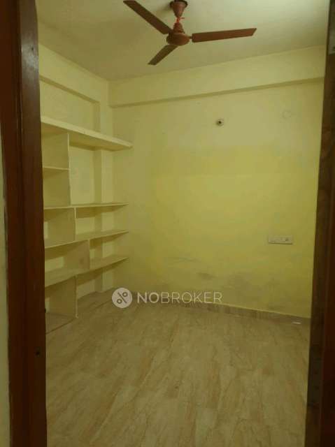 1 BHK House for Rent  In  Hafeezpet