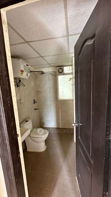 3 BHK Flat In Sethi Max Royal For Sale  In  Sector 76