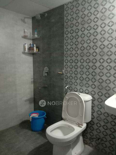 2 BHK Flat In Vaishnavi Oasis For Sale  In Jp Nagar 