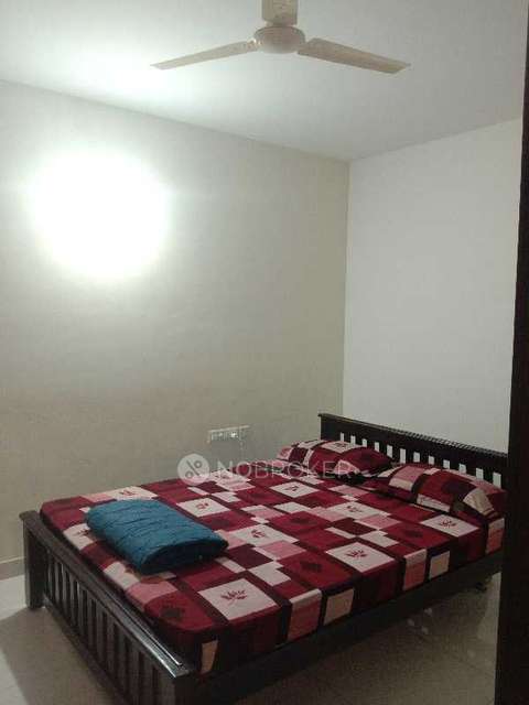 2 BHK Flat In Vaishnavi Oasis For Sale  In Jp Nagar 