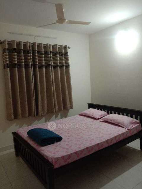 2 BHK Flat In Vaishnavi Oasis For Sale  In Jp Nagar 