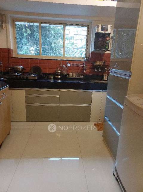 2 BHK Flat For Sale  In Vile Parle East