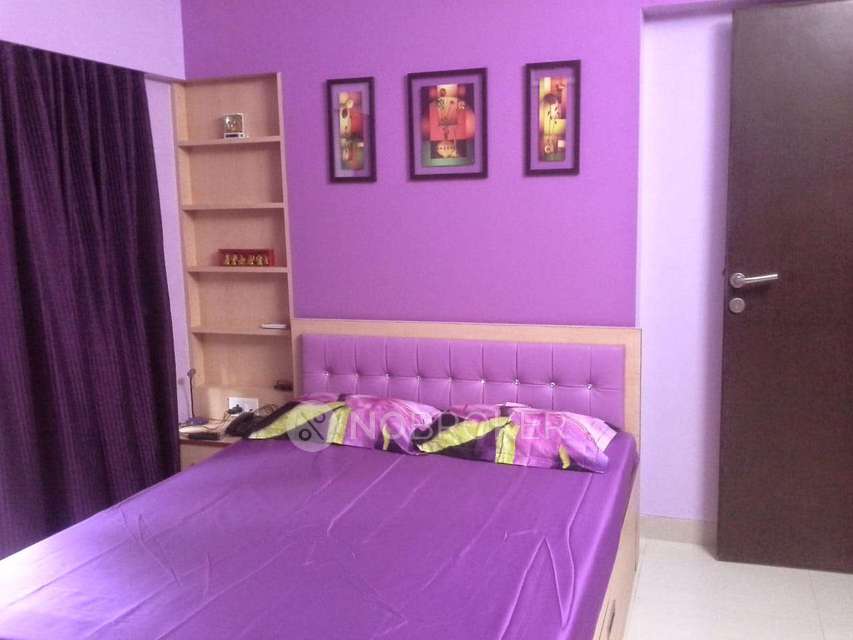 2 BHK Flat In Mangalmay Tower For Sale  In Kandivli 