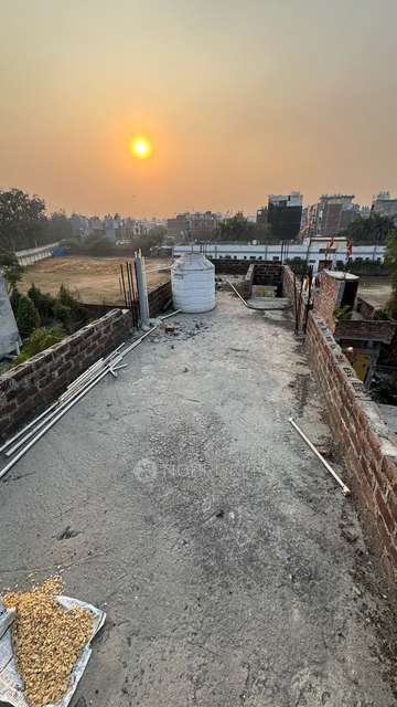 1 RK House For Sale  In Wazirabad