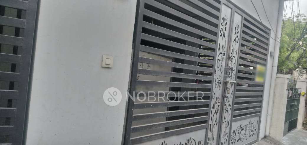 PG for Girls in Mogappair