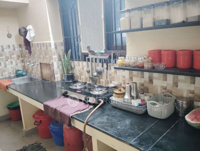 2 BHK Flat In Jaisuya Apartments For Sale  In Kodambakkam