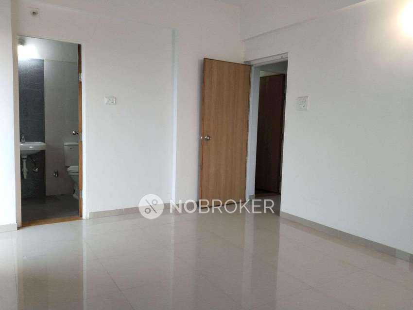 2 BHK Flat In Kumar Palmcrest, Kondhwa Budruk  For Sale  In Kondhwa Budruk