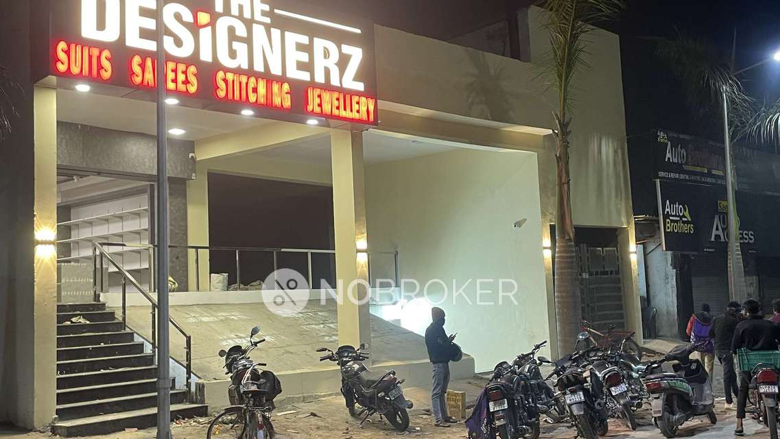 Commercial Property in Sector 142, Noida for Rent 