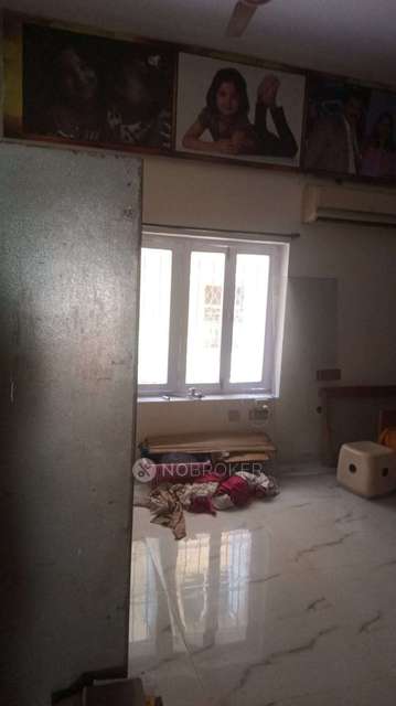 3 BHK Flat In Capri Towers For Sale  In Banjara Hills