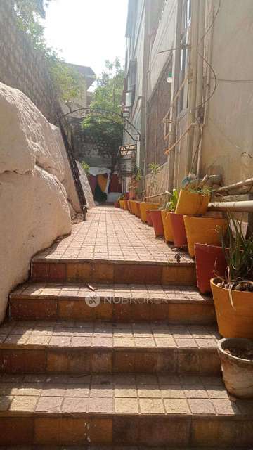 3 BHK Flat In Capri Towers For Sale  In Banjara Hills