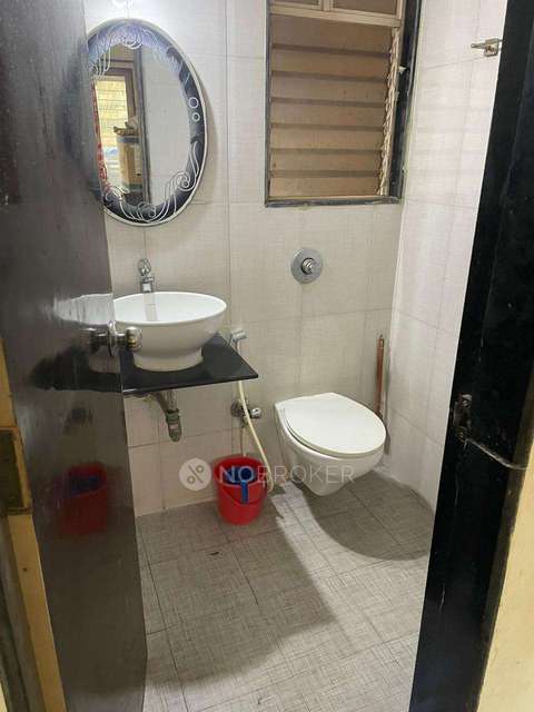 2 BHK Flat In Bhoomi Legend For Sale  In Kandivali East