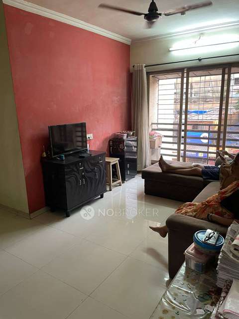 2 BHK Flat In Bhoomi Legend For Sale  In Kandivali East