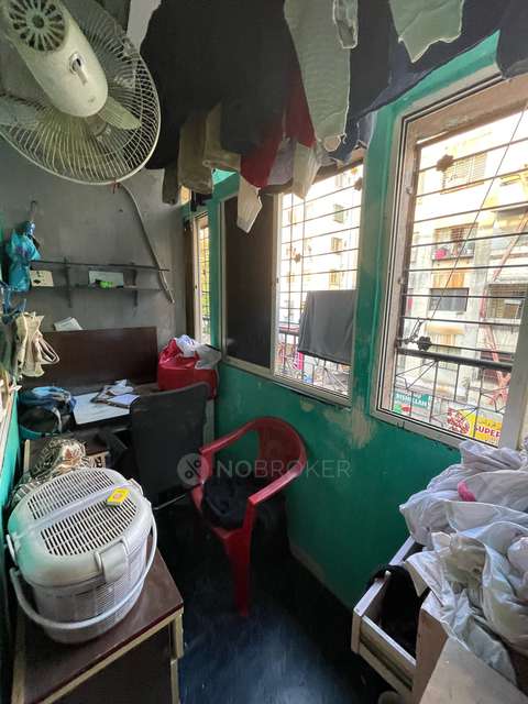 2 BHK Flat In Ahmediya Co Op Housing Society For Sale  In Mominpura Road