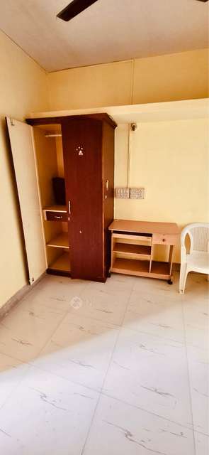 1 RK House for Rent  In Shiva Theatre